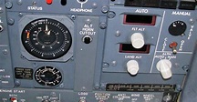 What is this instrument above the EGT in the Boeing 737? - Aviation ...