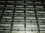 2x ISSI IS41C16257-35T , 256Kx16 (4-Mbit) FAST PAGE DRAM 35ns , PDSO-40 ...