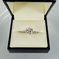 18ct white gold diamond solitaire diamond engagement ring. PJ5800 ...