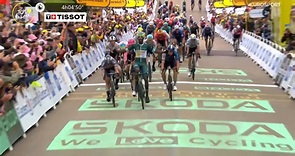Tour de France | 8e étape | Roi du money time, Girmay a surgi pour battre Philipsen au sprint