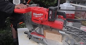 A Pro tests the Milwaukee M18 FMS254-0 18V battery-powered crosscut saw #review