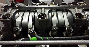 Honda R18 i-VTEC showing intake valve action