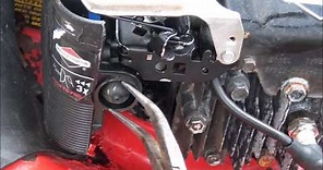 Hard to Start? HOW TO REPLACE and Check the PRIMER BULB on a BRIGGS and STRATTON Lawnmower Engine