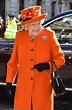 The Queen wears bright orange to visit the Royal Academy of Arts ...