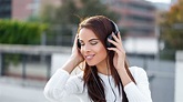 Woman With Headphones Listeningu To The Music - HooDoo Wallpaper