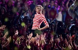 Taylor Swift Concerts Singer Women Celebrity Singing Ponytail Hands On ...