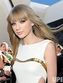 Photo: Singer Taylor Swift arrives at the Academy of Country Music ...