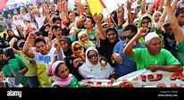 Filipino Muslim peace rally Stock Photo - Alamy