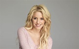 Download wallpapers 4k, Shakira, smile, pink sweater, Colombian singer ...