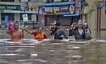 Flood photos: Situation worsens in Karnataka and Maharashtra, 2.5 lakh ...
