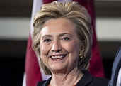 Hillary Clinton appears in ‘SNL’ skit - The Boston Globe