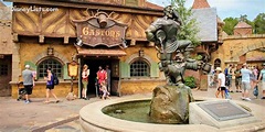 6 Reasons Gaston's Tavern Is The “Manliest” Place at Magic Kingdom ...