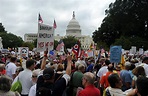 In Washington, Thousands Stage Protest of Big Government - The New York ...