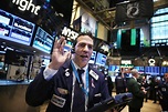 Dow Rises 121 Points As Stocks End 4th Straight Week Of Gains | HuffPost
