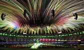 21 Jawdropping Photos Of The Olympic Closing Ceremony's Fireworks ...