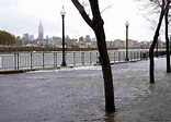 USA braces itself as Hurricane Sandy hits mainland America. AP Pictures ...