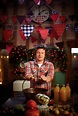 Fuss-free Christmas dinner on 'Jamie's Christmas with Bells On' | GMA ...