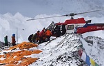 Nepal Earthquake: Mount Everest Avalanche Wounded Get Rescue Choppers ...