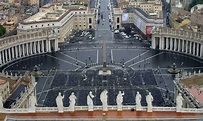 St Peter's Square Vatican Rome Architecture & Facts Guide