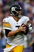 Quarterback Ben Roethlisberger of the Pittsburgh Steelers looks to ...