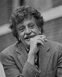 Kurt Vonnegut Biography and Bibliography | FreeBook Summaries