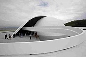 A Look At Brazil's Big Dreamer, Architect Oscar Niemeyer : The Picture ...