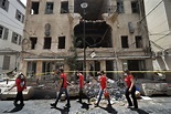 Abandoned by state after explosion, Lebanese help each other | The ...