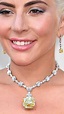 Lady Gaga at the 2019 Oscars wearing a Tiffany Yellow Diamond Necklace ...
