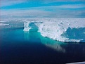 Lago Vostok, Antartide. Il lago Vostok è il più grande degli oltre 70 ...