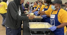 Goodwill's Thanksgiving feast provides thousands with free holiday ...