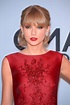 Taylor Swift: Country Music Association Awards 2013 -01 – GotCeleb