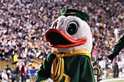 File:Oregon Ducks mascot.jpg - Wikimedia Commons