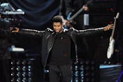 Usher performs at Decade of Difference concert