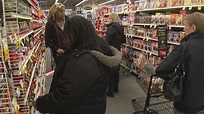 Thanksgiving Shoppers Grab Last-Minute Groceries In Twin Cities - YouTube