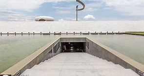 Photo Essay: Grand Tour of Oscar Niemeyer Modernist Architecture in Brasilia, Brazil