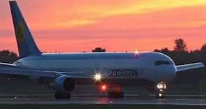 Uzbekistan Boeing 767-300ER | FANTASTIC SUNSET | Evening landing at St. Petersburg airport
