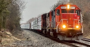 CN L521 with a lashup on crack - Battle Creek and Climax, Michigan