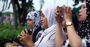 Filipino Muslims pray for peace on Eid l Fitr