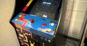 Namco 20 Year Reunion Arcade Cabinet Review - Ms. Pac-Man, Galaga, and Pac-Man - 1981