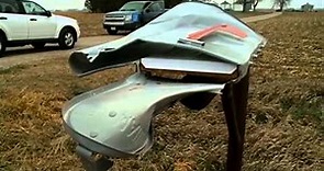Teens caught vandalizing mailboxes