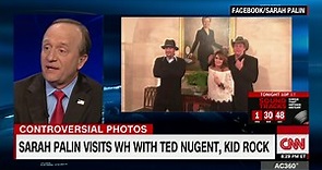 Palin receiving backlash for White House photo