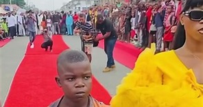 Homeless Boy Walk On The Redcarpet With International Model At The Aba Fashion Week 2023 😱😳 | Enigmatic Concepts