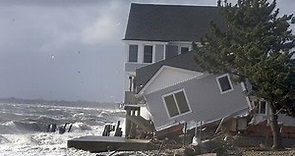 Superstorm Sandy leaves 500-mile trail of destruction